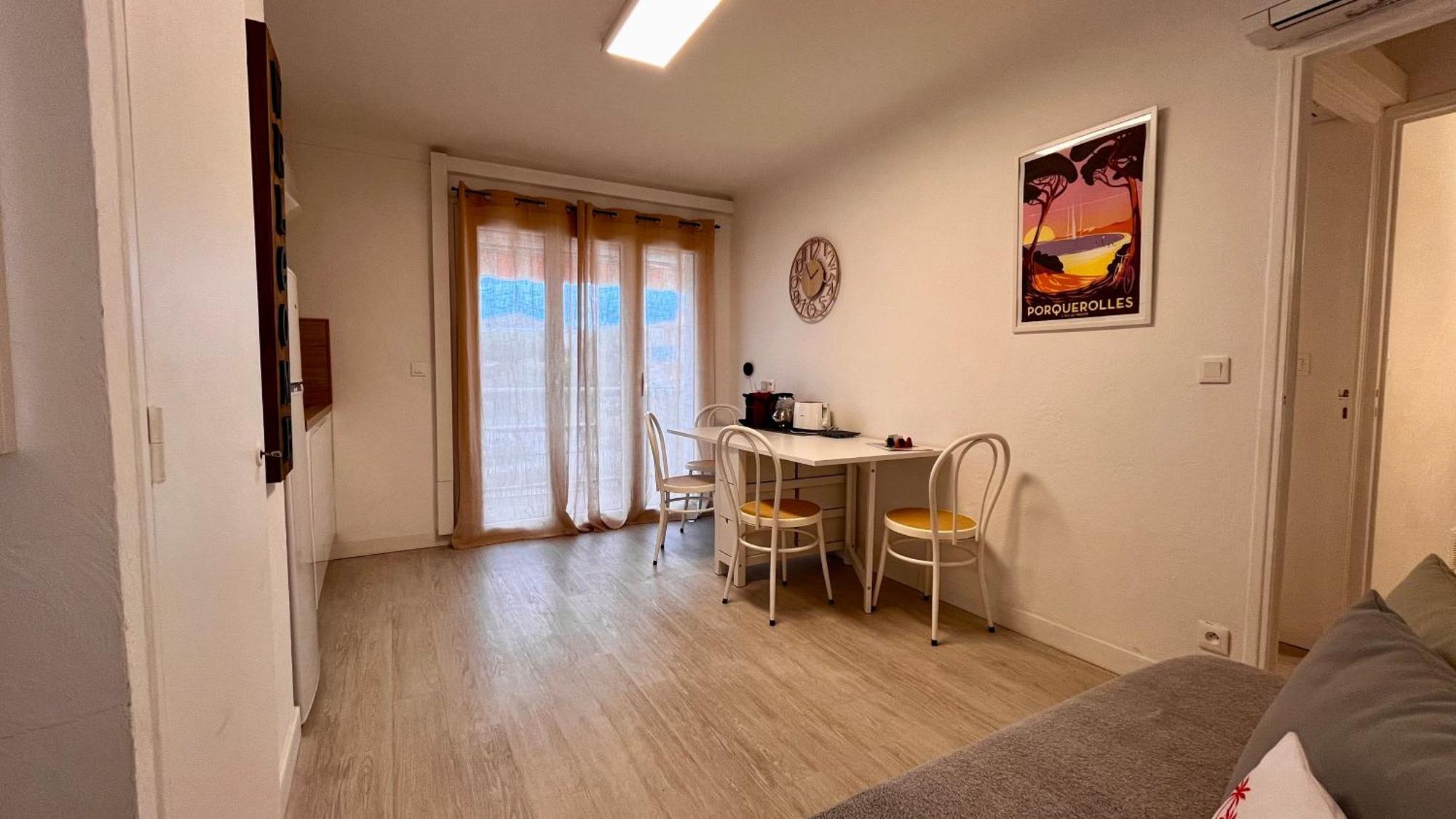 Vacances Arbanaises - Appartements Giens Hyères Exterior foto